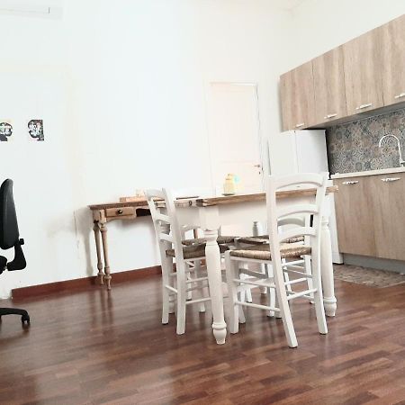 Dimora Sagrado Apartment Lecce Bagian luar foto